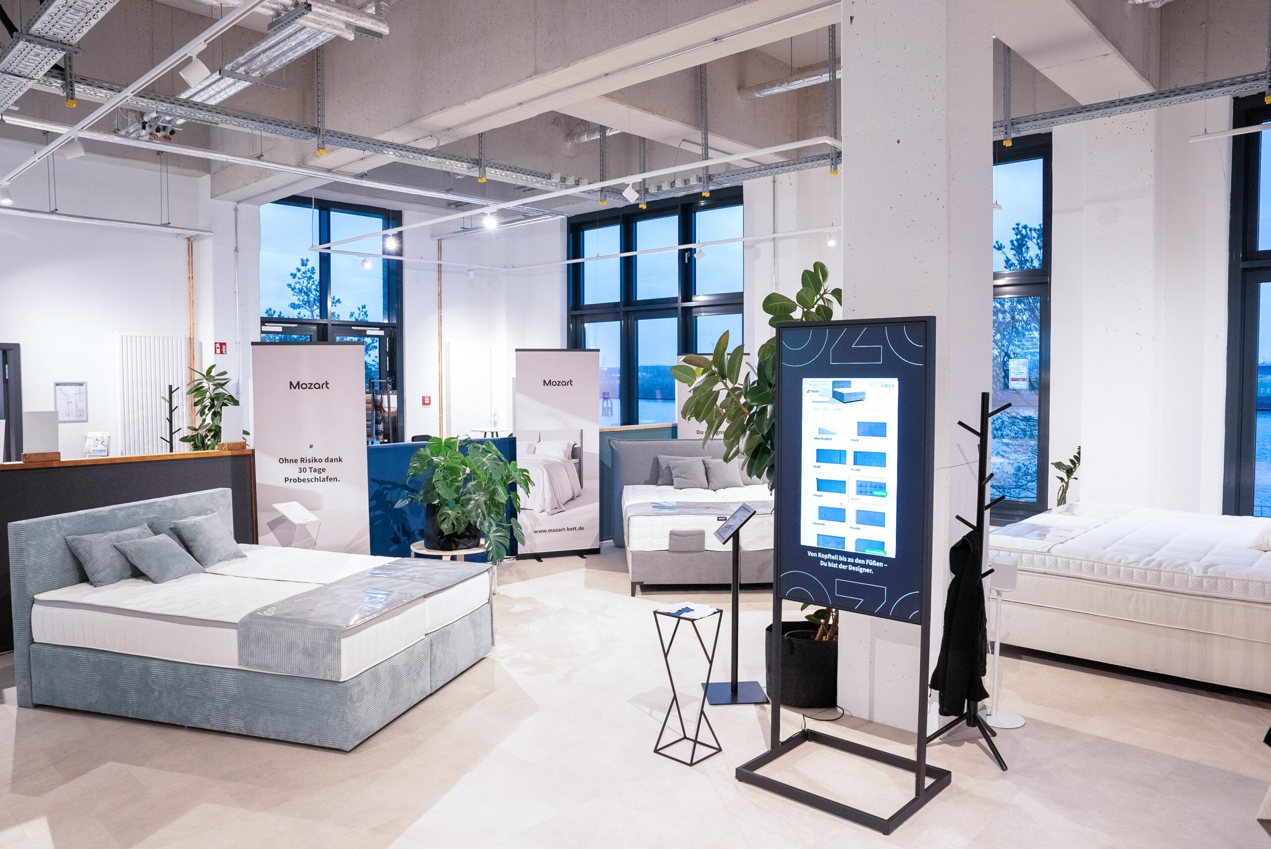 Mozart Showroom Hamburg {{brizy_dc_image_alt imageSrc=